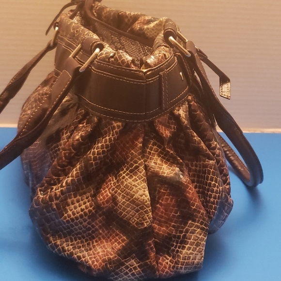 Handbag​ - Picture 5 of 5